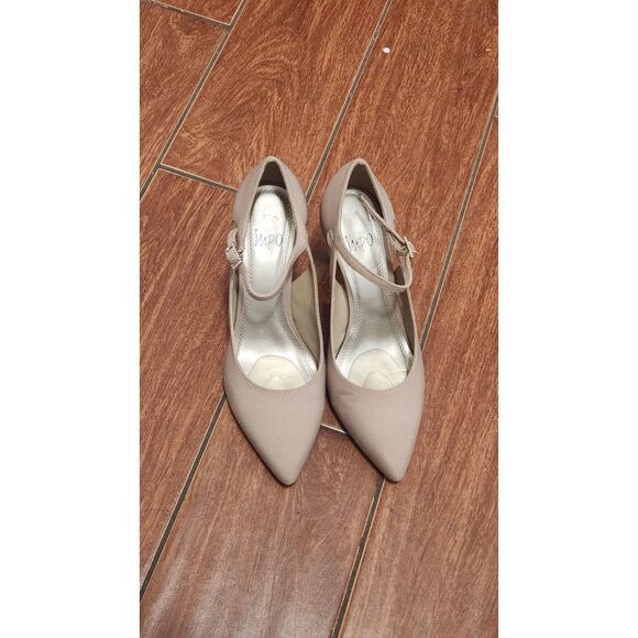 Impo Women's Heels 3" in Beige Nude sz 8.5 M pageant - Picture 1 of 6